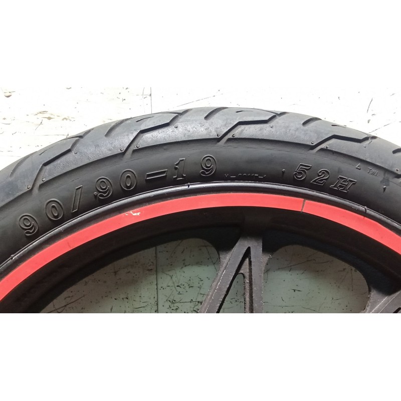 Recambio de llanta para honda cb 450 n/cb 450 s cb 450 n referencia OEM IAM 90/90 R19 52H  