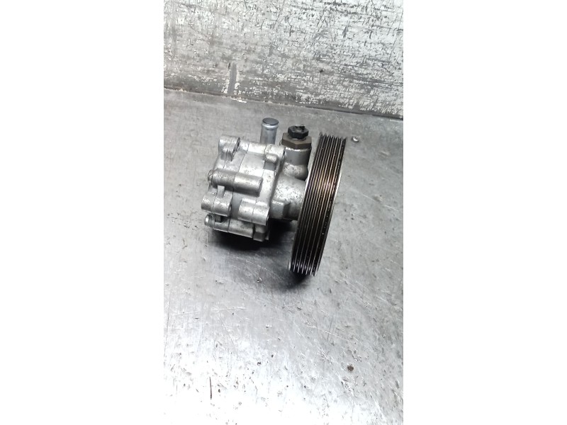 Recambio de bomba direccion para citroën c5 i (dc_) 2.0 hdi (dcrhzb, dcrhze) referencia OEM IAM 9636086680 7617955502 