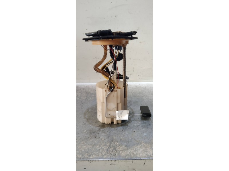 Recambio de bomba combustible para nissan x-trail (t32) acenta referencia OEM IAM 0580204030 170404BE1A 