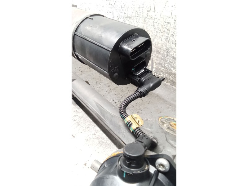 Recambio de cremallera direccion para volvo xc40 (536) d4 awd referencia OEM IAM 32221666  ELÉCTRICA