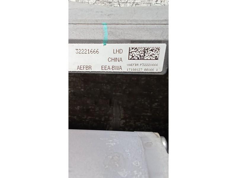 Recambio de cremallera direccion para volvo xc40 (536) d4 awd referencia OEM IAM 32221666  ELÉCTRICA