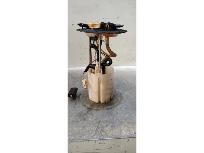 Recambio de bomba combustible para nissan x-trail (t32) acenta referencia OEM IAM 0580204030 170404BE1A 