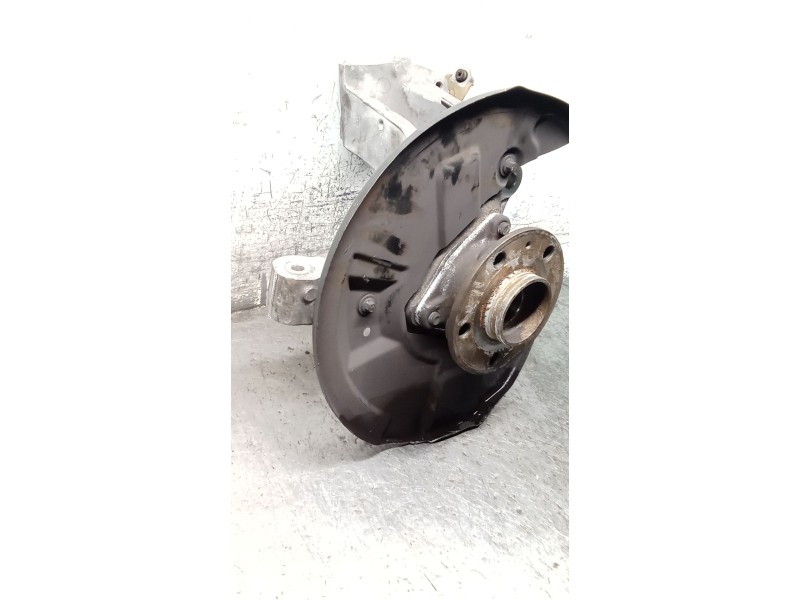 Recambio de mangueta delantera derecha para volvo xc40 (536) d4 awd referencia OEM IAM 32221147  