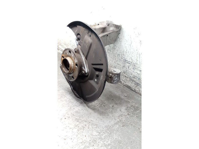 Recambio de mangueta delantera izquierda para volvo xc40 (536) d4 awd referencia OEM IAM 32221146  