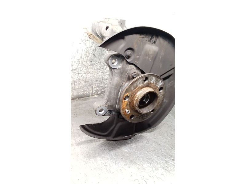 Recambio de mangueta delantera izquierda para volvo xc40 (536) d4 awd referencia OEM IAM 32221146  