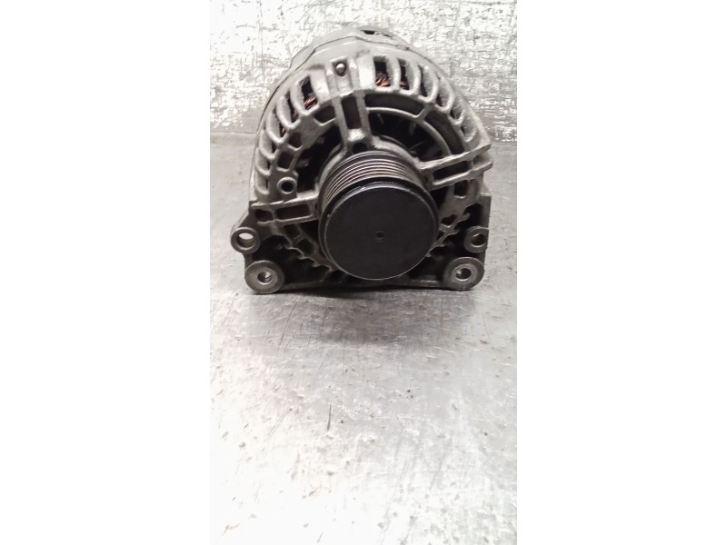 Recambio de alternador para seat ibiza iii (6l1) 1.9 tdi referencia OEM IAM 038903023 0124325001 90A