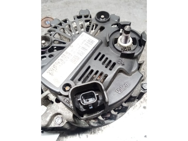 Recambio de alternador para renault megane iii hatchback (bz0/1_, b3_) 1.9 dci (bz0n, bz0j) referencia OEM IAM 8200757870  