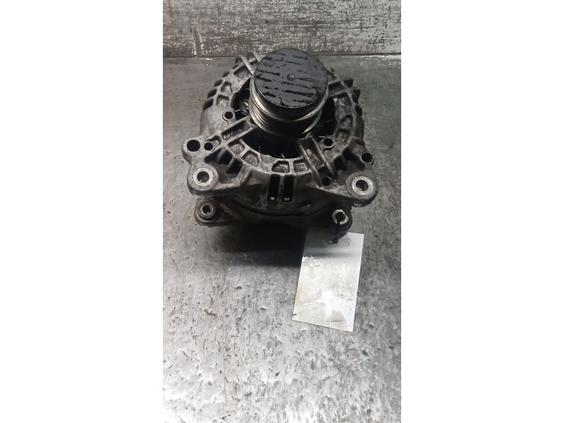 Recambio de alternador para volkswagen passat b5.5 (3b3) 1.9 tdi referencia OEM IAM 028903031 0124515083 120A