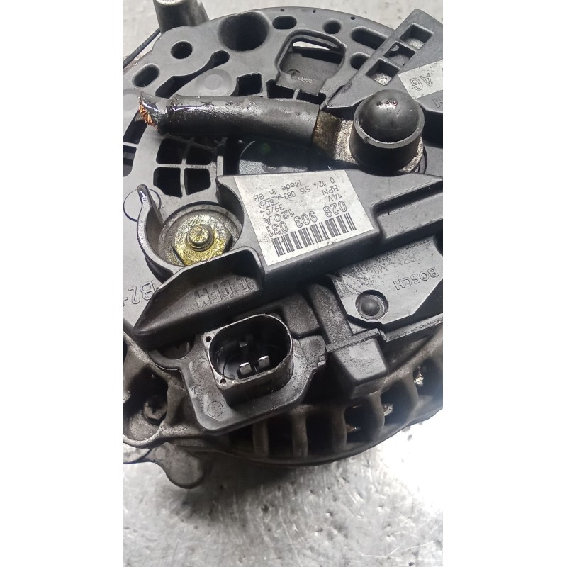 Recambio de alternador para volkswagen passat b5.5 (3b3) 1.9 tdi referencia OEM IAM 028903031 0124515083 120A