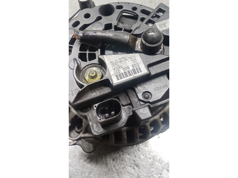 Recambio de alternador para volkswagen passat b5.5 (3b3) 1.9 tdi referencia OEM IAM 028903031 0124515083 120A