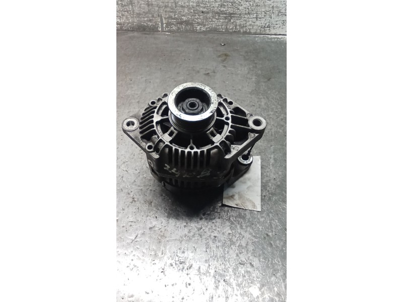 Recambio de alternador para renault clio ii (bb_, cb_) 1.9 d (b/cb0e, bb0j) referencia OEM IAM A11VI88  