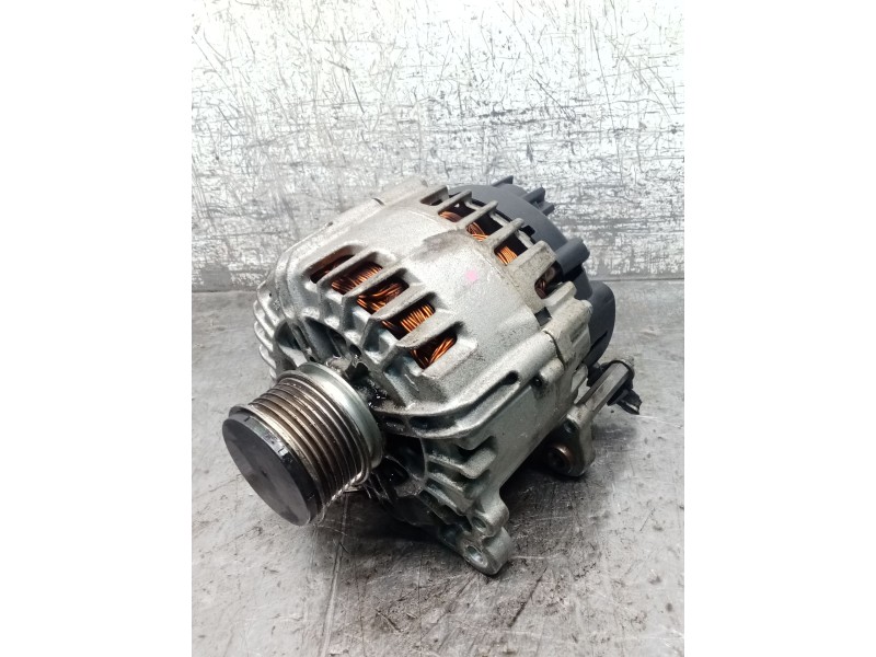Recambio de alternador para seat leon (1p1) style copa referencia OEM IAM 03L903023F 140A 