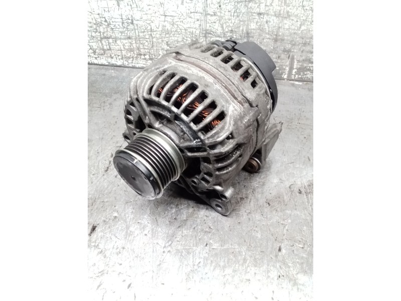 Recambio de alternador para volkswagen golf v berlina (1k1) 1.9 tdi referencia OEM IAM 06F903023F 0124525066 140A