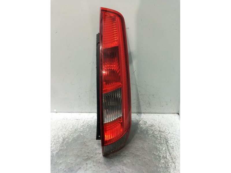 Recambio de piloto trasero derecho para ford fiesta v (jh_, jd_) 1.4 16v referencia OEM IAM  2002 3P