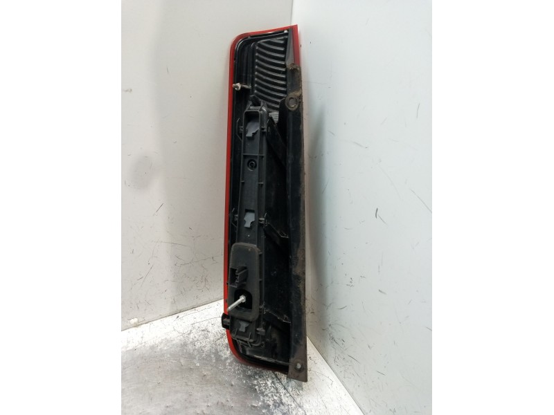 Recambio de piloto trasero derecho para ford fiesta v (jh_, jd_) 1.4 16v referencia OEM IAM  2002 3P