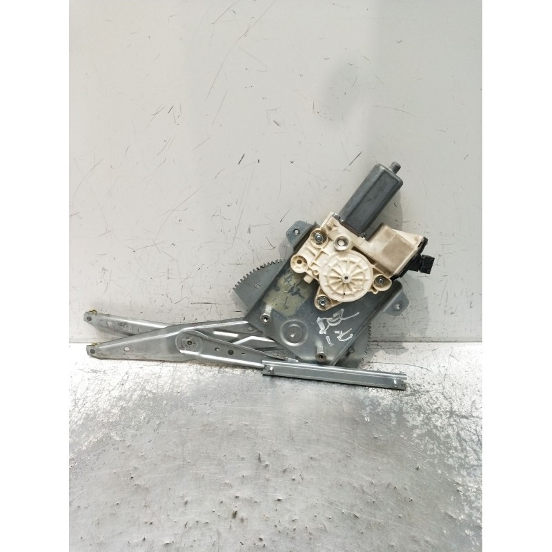 Recambio de elevalunas delantero izquierdo para toyota corolla (_e12_) 1.4 d (nde120_) referencia OEM IAM 6982002130 3P 