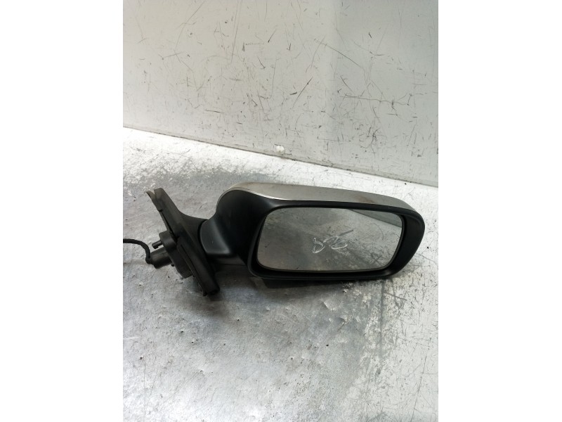 Recambio de retrovisor derecho para toyota corolla (_e12_) 1.4 d (nde120_) referencia OEM IAM   