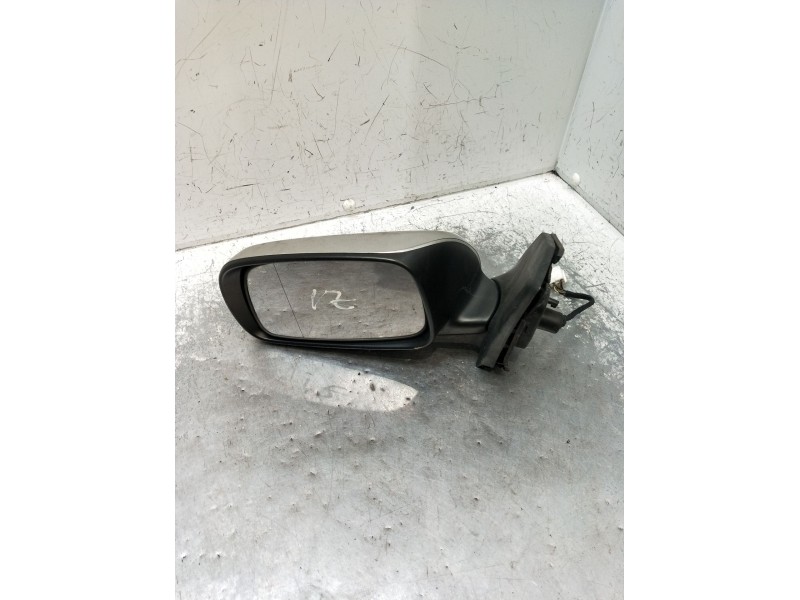 Recambio de retrovisor izquierdo para toyota corolla (_e12_) 1.4 d (nde120_) referencia OEM IAM   