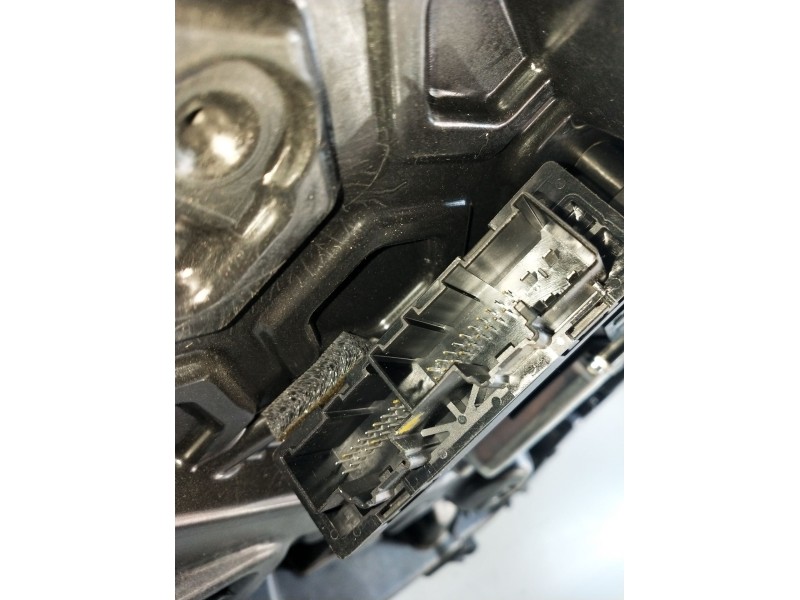 Recambio de elevalunas delantero derecho para volvo xc40 (536) d4 awd referencia OEM IAM 30747092 5P 