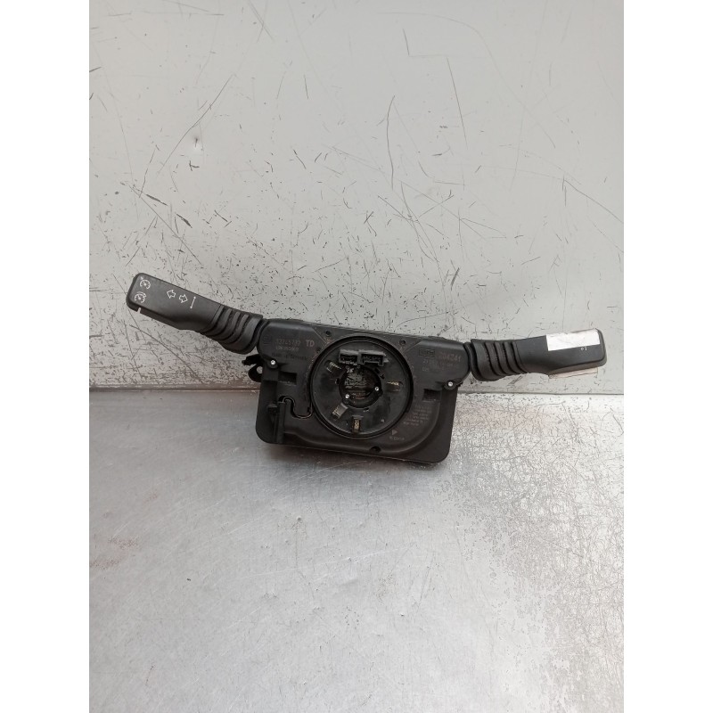 Recambio de mando limpia para opel zafira b 1.9 16v cdti cat (z 19 dth / lrd) referencia OEM IAM 13245732 498990969 