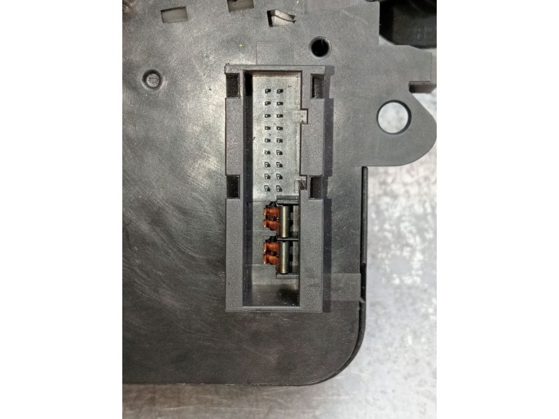 Recambio de mando limpia para opel zafira b 1.9 16v cdti cat (z 19 dth / lrd) referencia OEM IAM 13245732 498990969 