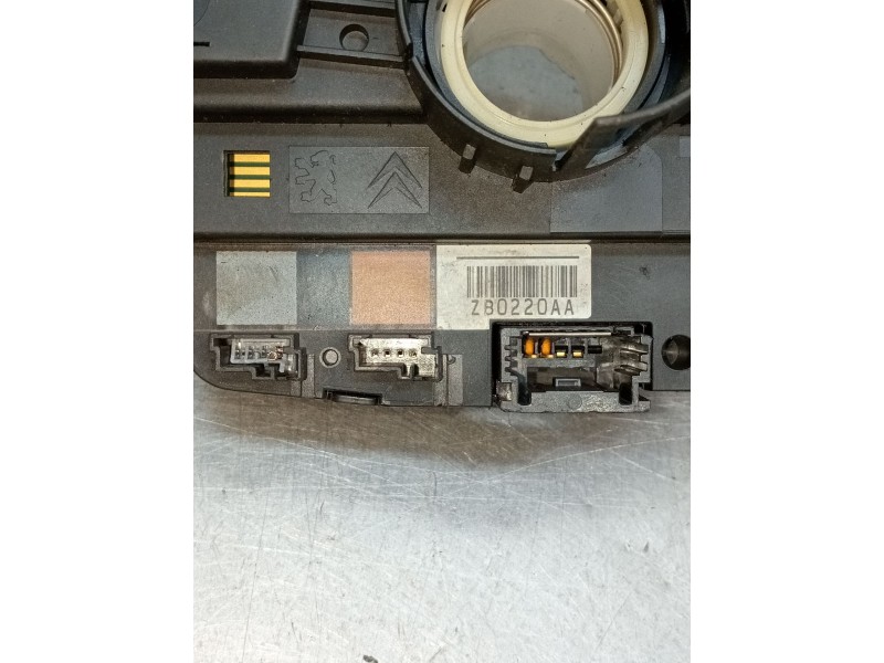 Recambio de mando luces para peugeot 208 1.6 blue-hdi fap referencia OEM IAM E10602970  