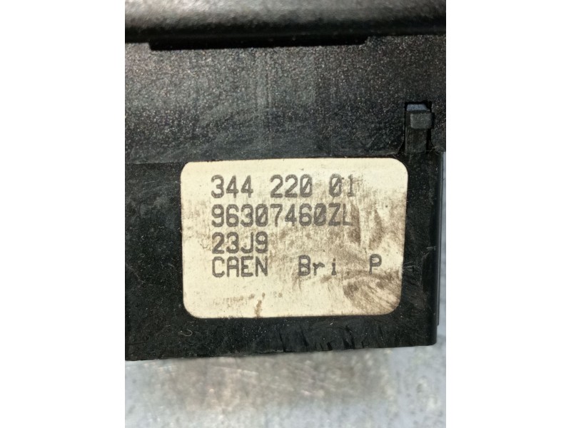 Recambio de mando luces para peugeot 206 berlina referencia OEM IAM 96307460ZL 34422001 