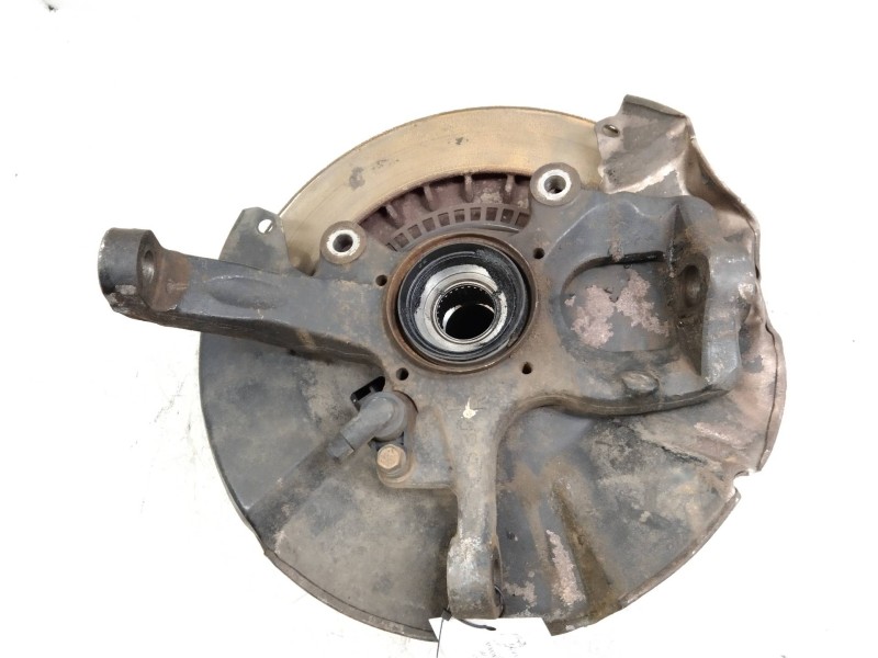 Recambio de mangueta delantera derecha para mitsubishi montero sport (k90) 2.5 turbodiesel referencia OEM IAM   