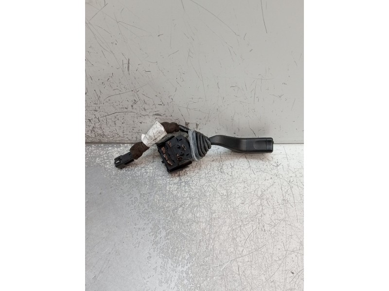 Recambio de mando luces para opel zafira a 2.2 16v dti cat (y 22 dtr / l50) referencia OEM IAM 90560990 12263700 90560991