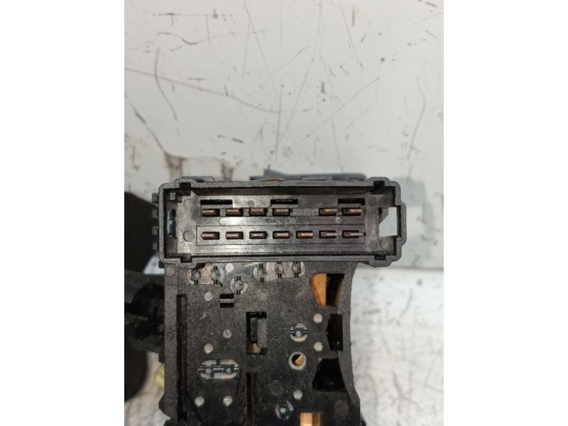 Recambio de mando limpia para opel vivaro 1.9 cdti cat (f9q-760 / l08) referencia OEM IAM 91166324C 7700312984 34472501AK