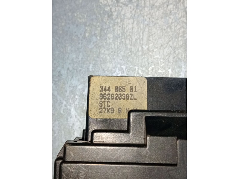 Recambio de mando limpia para peugeot 306 (7b, n3, n5) 1.9 d referencia OEM IAM 96262036ZL 34406501 