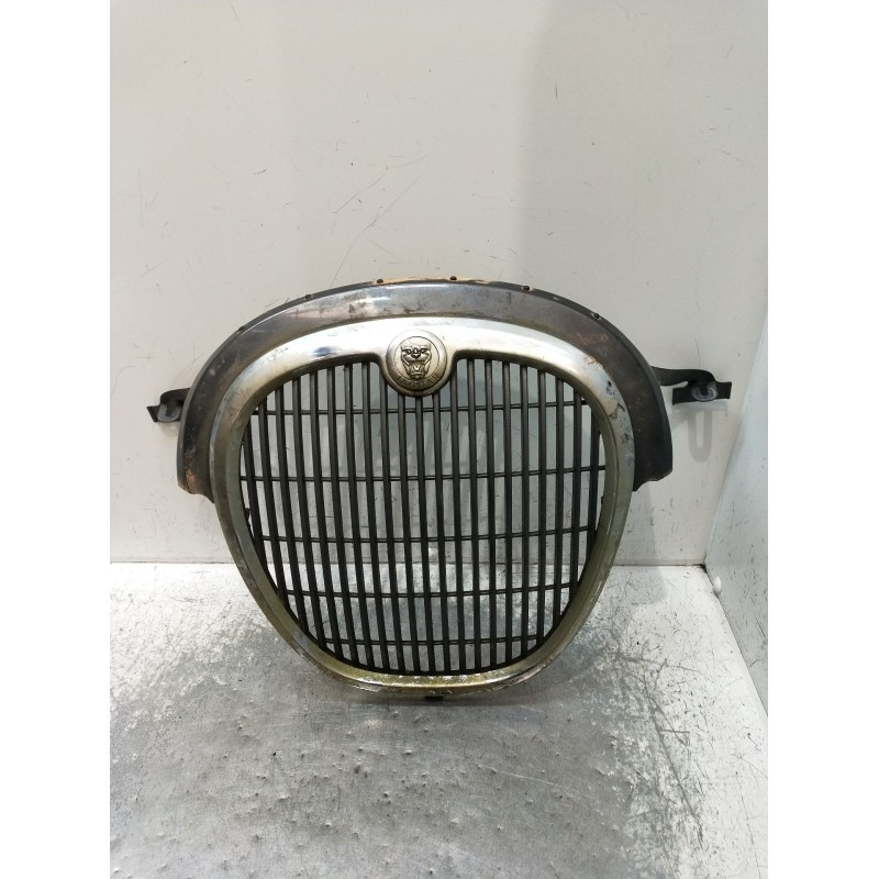 Recambio de rejilla delantera para jaguar s-type 3.0 v6 executive referencia OEM IAM   