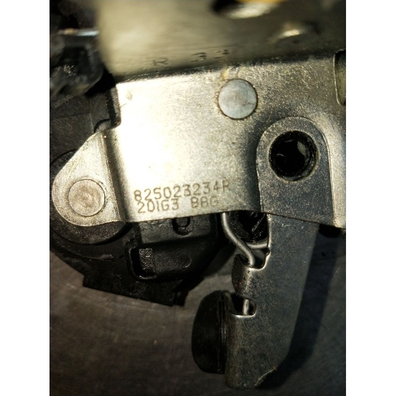 Recambio de motor cierre centralizado trasero derecho para dacia spring ev (b6m1) referencia OEM IAM 825023234R 5P 