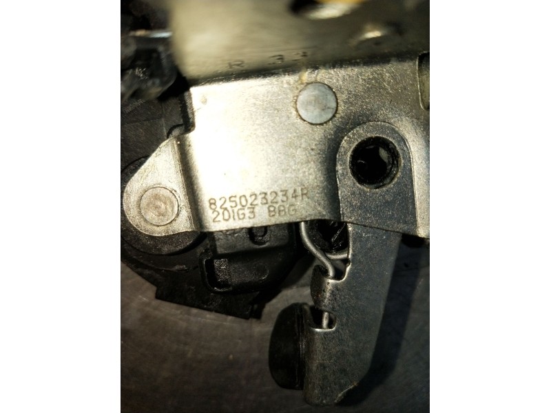 Recambio de motor cierre centralizado trasero derecho para dacia spring ev (b6m1) referencia OEM IAM 825023234R 5P 