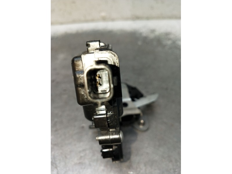 Recambio de motor cierre centralizado trasero izquierdo para dacia spring ev (b6m1) referencia OEM IAM 825035134G 5P 