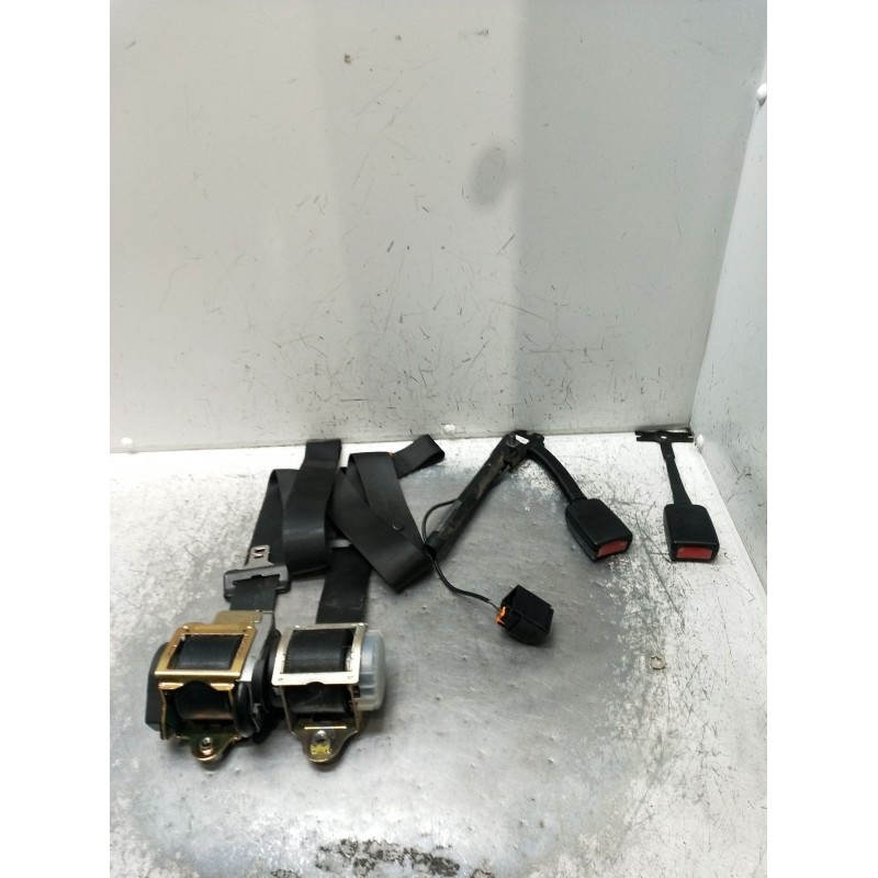 Recambio de juego cinturones delantero para ford fiesta v (jh_, jd_) 1.4 16v referencia OEM IAM  3P 2002