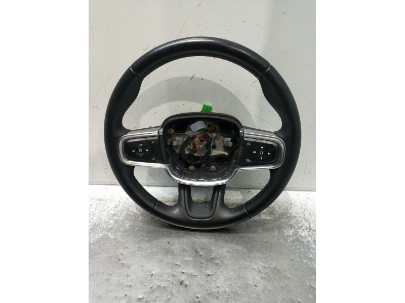 Recambio de volante para volvo xc40 (536) d4 awd referencia OEM IAM 34243909C  