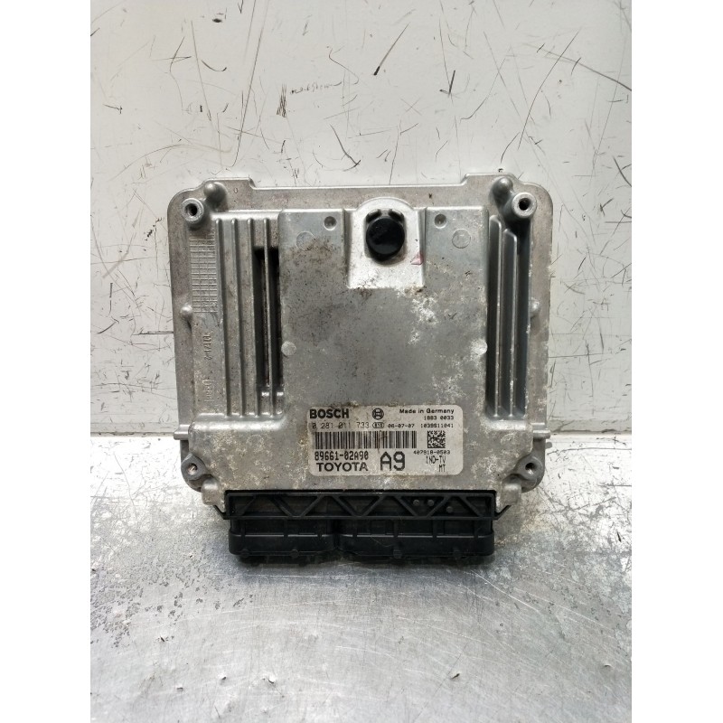 Recambio de centralita motor uce para toyota corolla (_e12_) 1.4 d (nde120_) referencia OEM IAM 0281011733 8966102A90 1039S11041