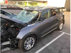 renault espace v del año 2017