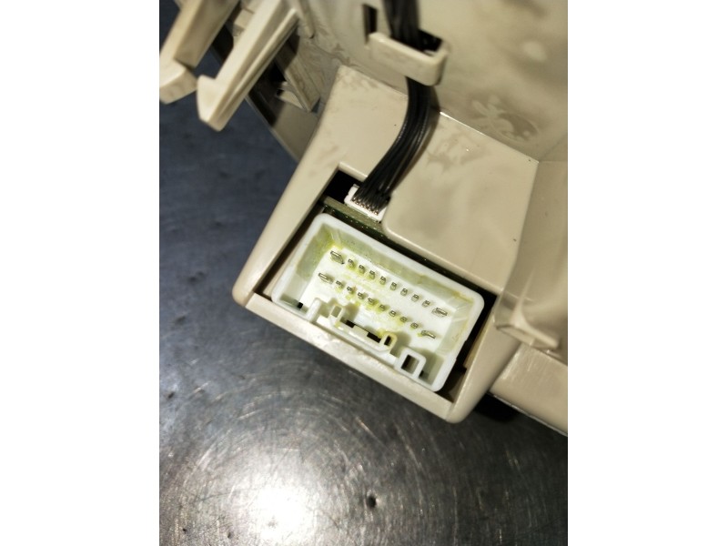 Recambio de luz interior para volvo xc40 (536) d4 awd referencia OEM IAM 31419483  