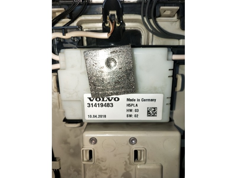 Recambio de luz interior para volvo xc40 (536) d4 awd referencia OEM IAM 31419483  