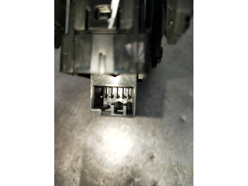 Recambio de mando elevalunas trasero derecho para volvo xc40 (536) d4 awd referencia OEM IAM 31456060 5P 