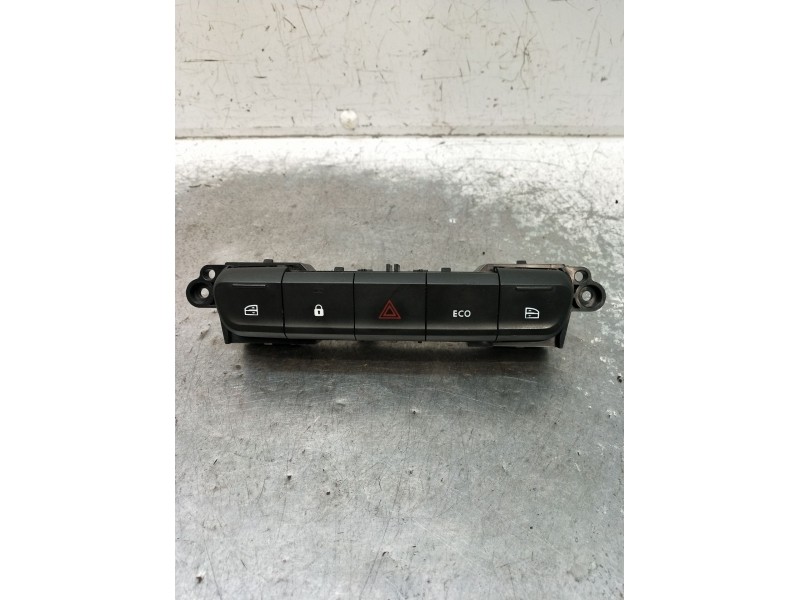 Recambio de mando multifuncion para dacia spring ev (b6m1) referencia OEM IAM 8AQ3252907063P 26082100392 