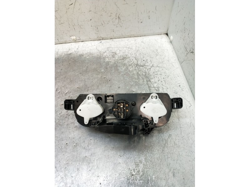 Recambio de mando calefaccion / aire acondicionado para dacia spring ev (b6m1) referencia OEM IAM WQT100D050 220207A555 