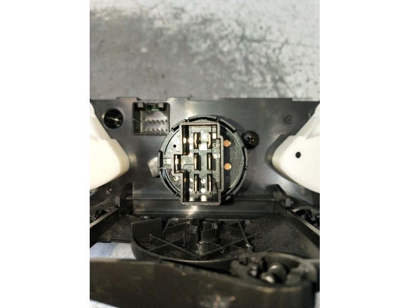 Recambio de mando calefaccion / aire acondicionado para dacia spring ev (b6m1) referencia OEM IAM WQT100D050 220207A555 