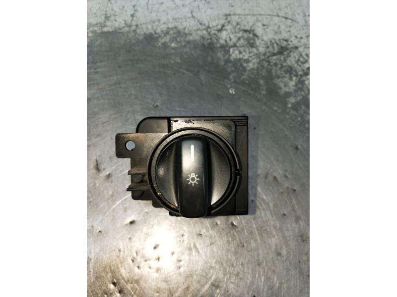 Recambio de mando luces para mercedes-benz clase a (w169) a 180 cdi (169.007, 169.307) referencia OEM IAM 1695452804 0686703 322