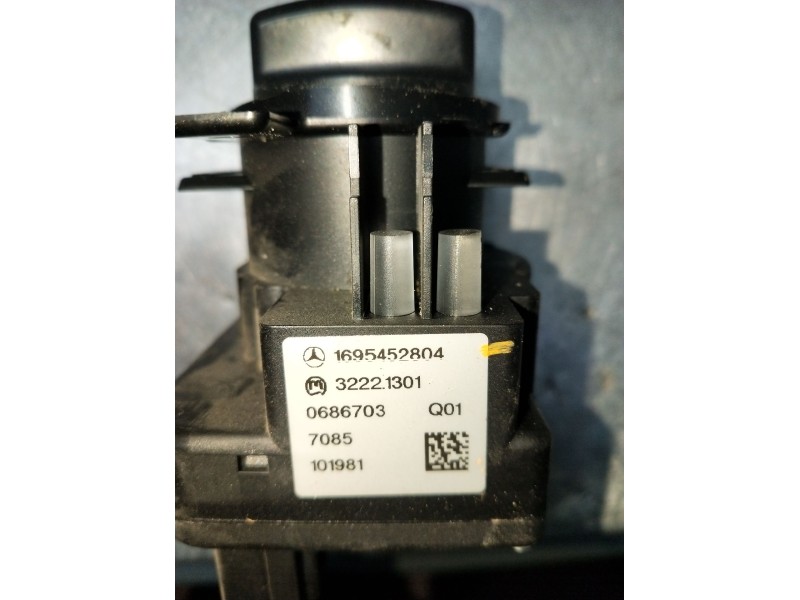 Recambio de mando luces para mercedes-benz clase a (w169) a 180 cdi (169.007, 169.307) referencia OEM IAM 1695452804 0686703 322