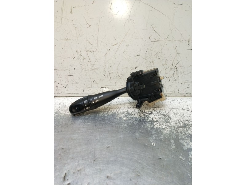 Recambio de mando luces para toyota corolla (_e12_) 1.4 d (nde120_) referencia OEM IAM   