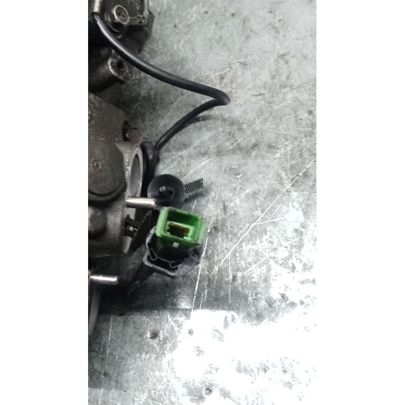 Recambio de compresor aire acondicionado para volkswagen passat b5.5 (3b3) 1.9 tdi referencia OEM IAM 8D0260808 GE4472208181 