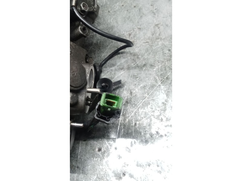 Recambio de compresor aire acondicionado para volkswagen passat b5.5 (3b3) 1.9 tdi referencia OEM IAM 8D0260808 GE4472208181 